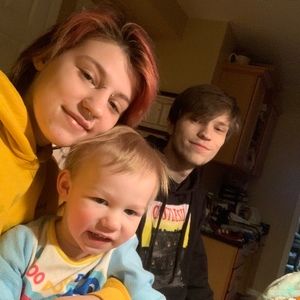 Meet your Posher, Chloe